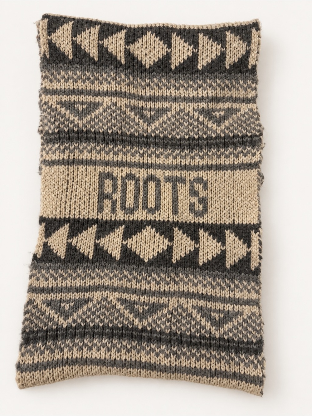 Roots Fair Isle Knit Scarf / Neck Warmer – Cream & Charcoal